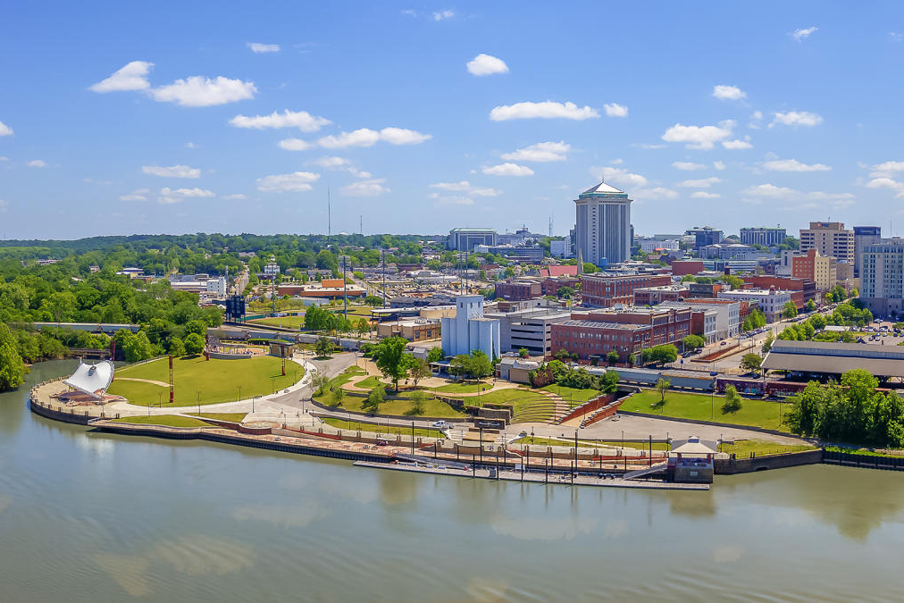 Riverfront_Park_43e8aa47-565b-4169-b8eb-7c3bbcbcaf56